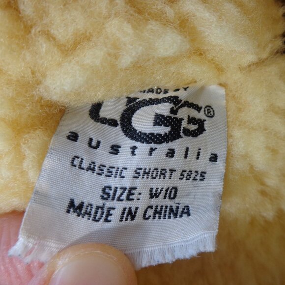 UGG Women's Classic Short II Boots Mustard Color Size 10 - Picture 5 of 8